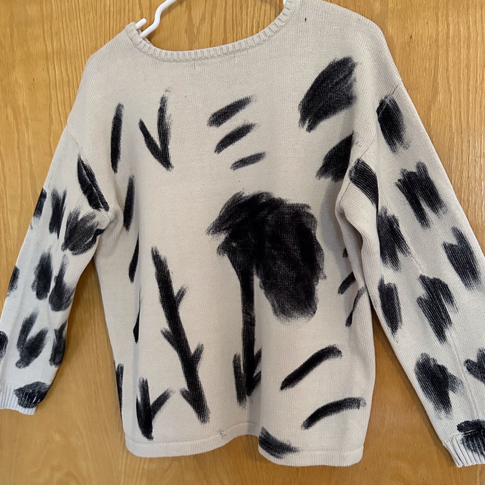 Mid weight cotton sweater. - Picture 2 of 2